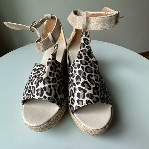 Brand new leopard wedges - Picture 2 of 3
